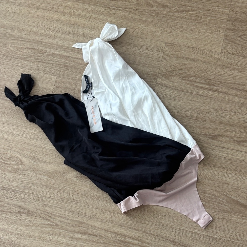 NWT Strut & Bolt Color Blocked Plunging Bodysuit